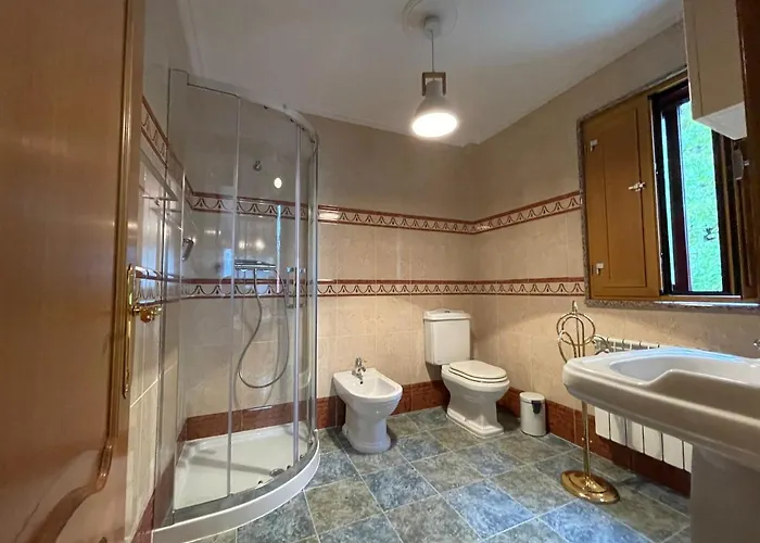 Impresionante Casa Con Parcela En La Naturaleza Сasa de vacaciones A Coruña